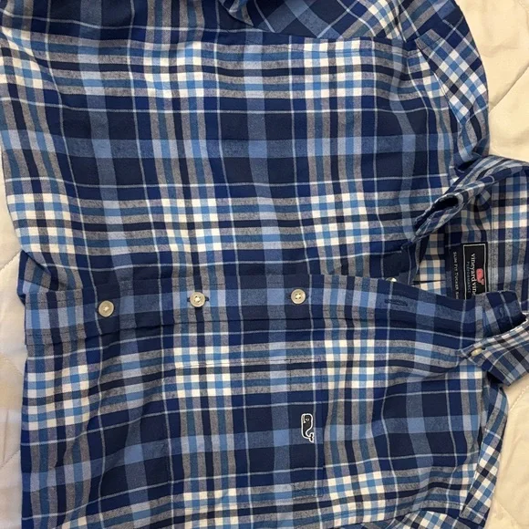 Vineyard Vines Navy and White Plaid Shirt (slim fit Tucker fit) - Picture 2 of 4